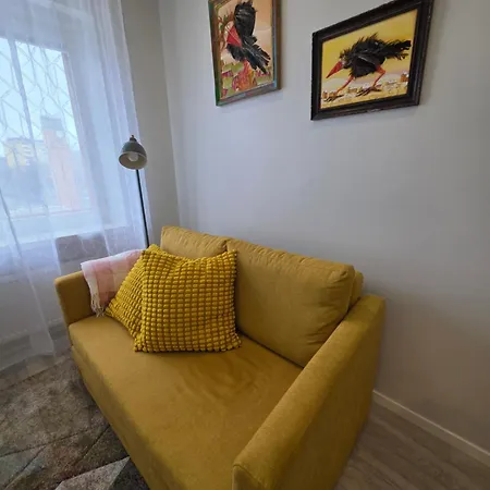 Apartment Yksioe Kahdelle Hengelle Keskellae Lahtea *
